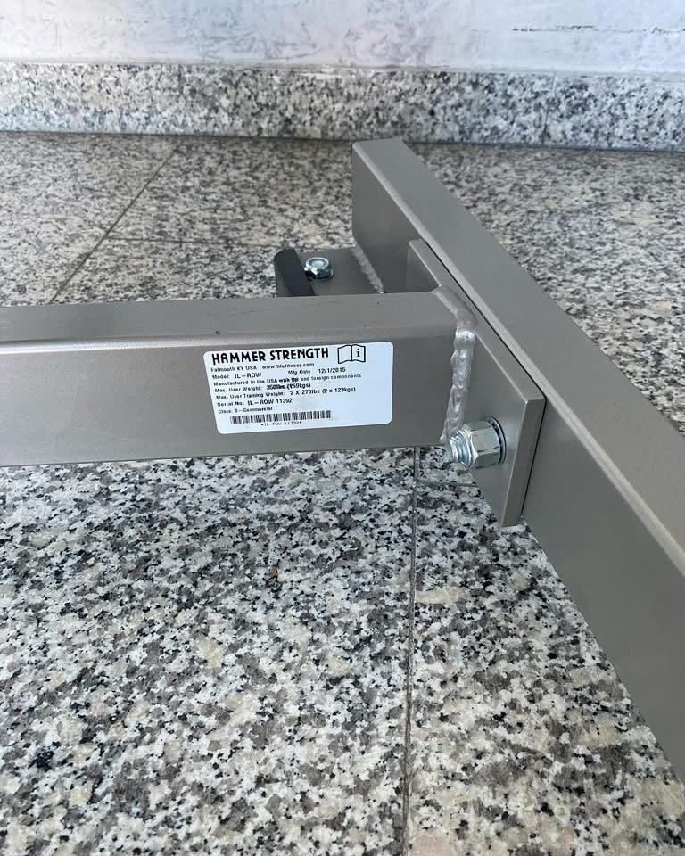 Hammer Strength Iso-Lateral Row - Image 6