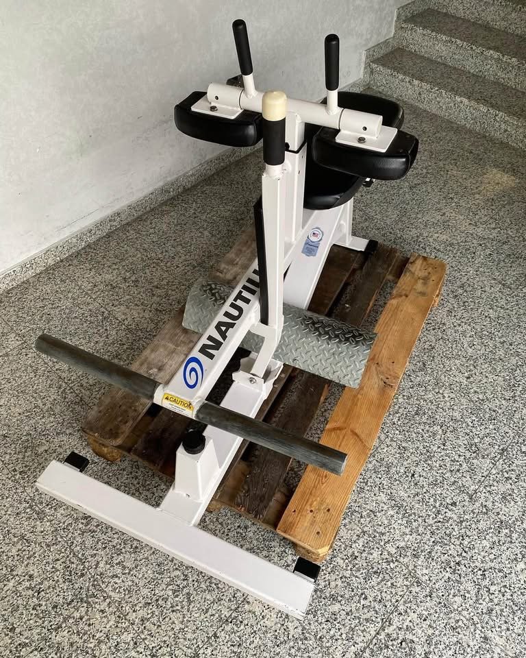 Nautilus Xpload Seated Calf Raise