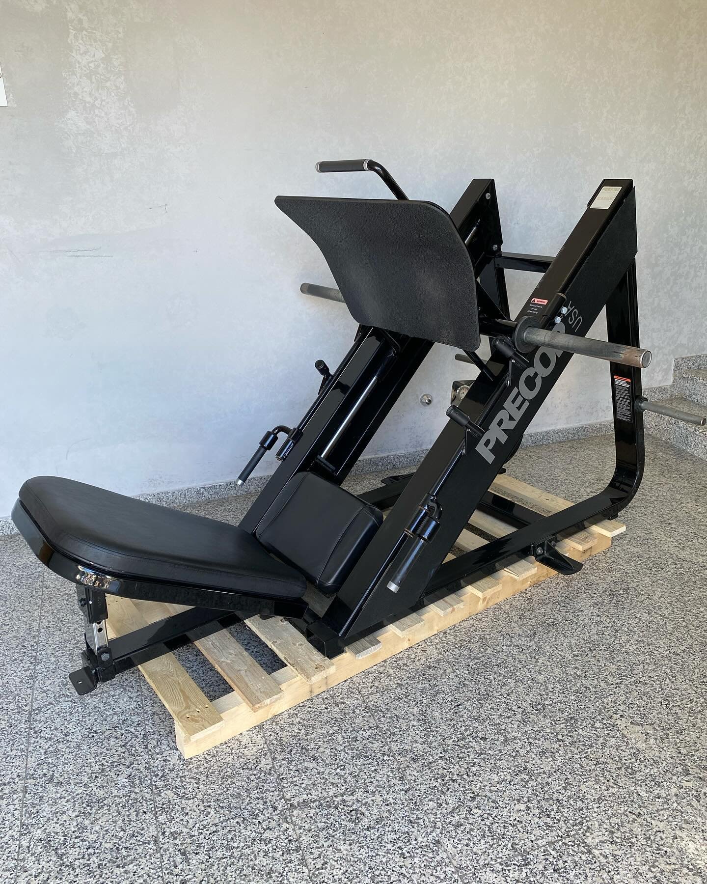 Cybex Plate-Loaded Squat Press