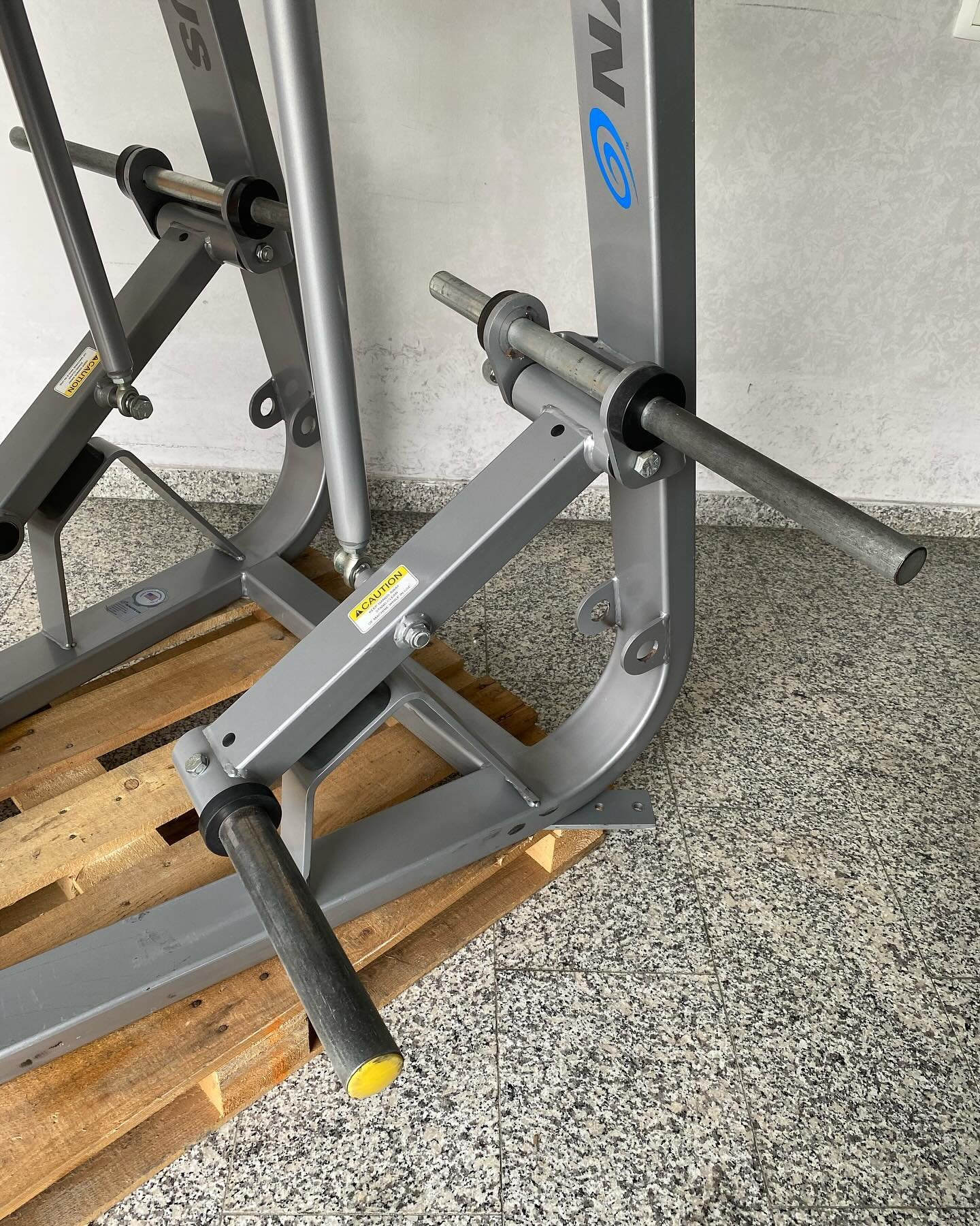 Nautilus Xpload Shoulder Press - Image 3