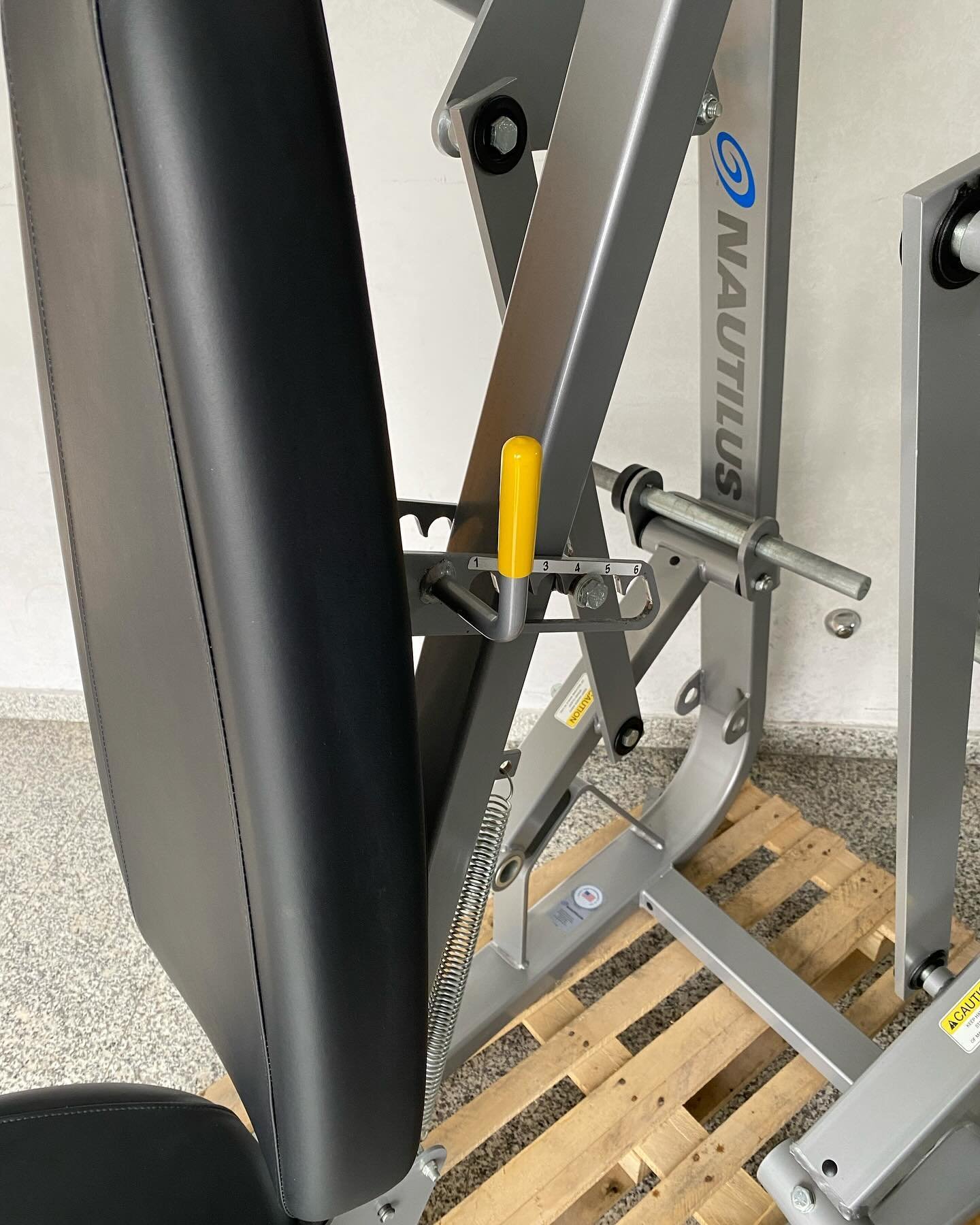 Nautilus Xpload Vertical Chest - Image 2