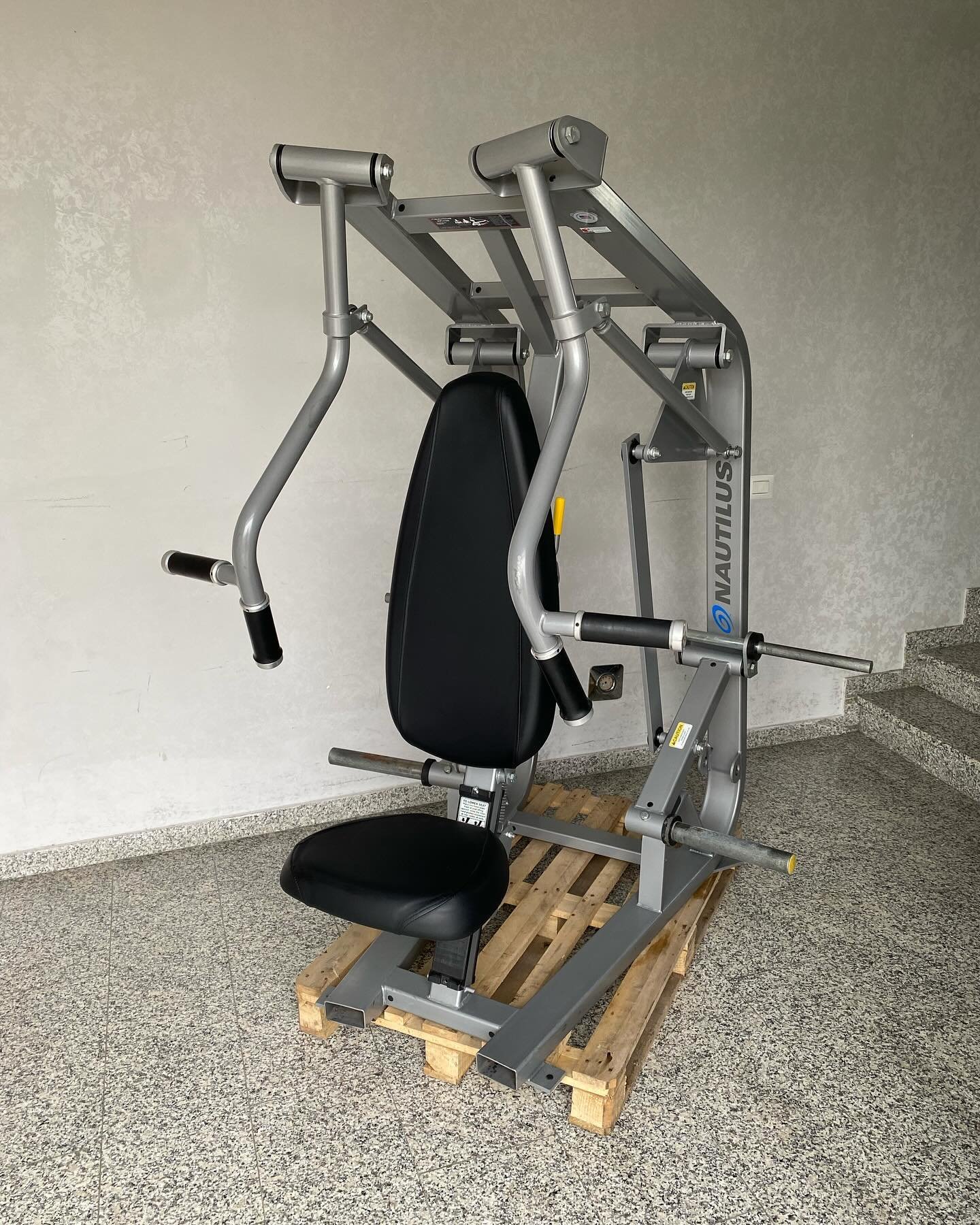 Nautilus Xpload Vertical Chest