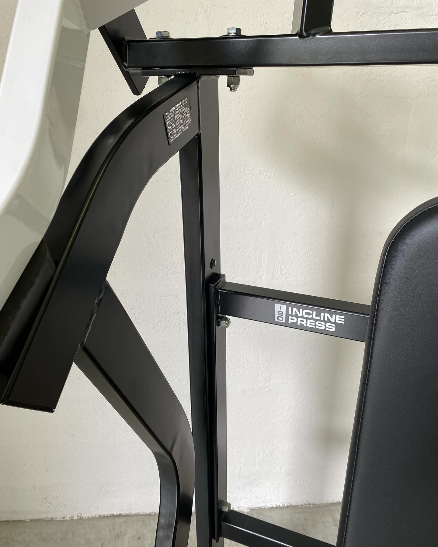 Hammer Strength Iso-Lateral Incline Press - Image 3
