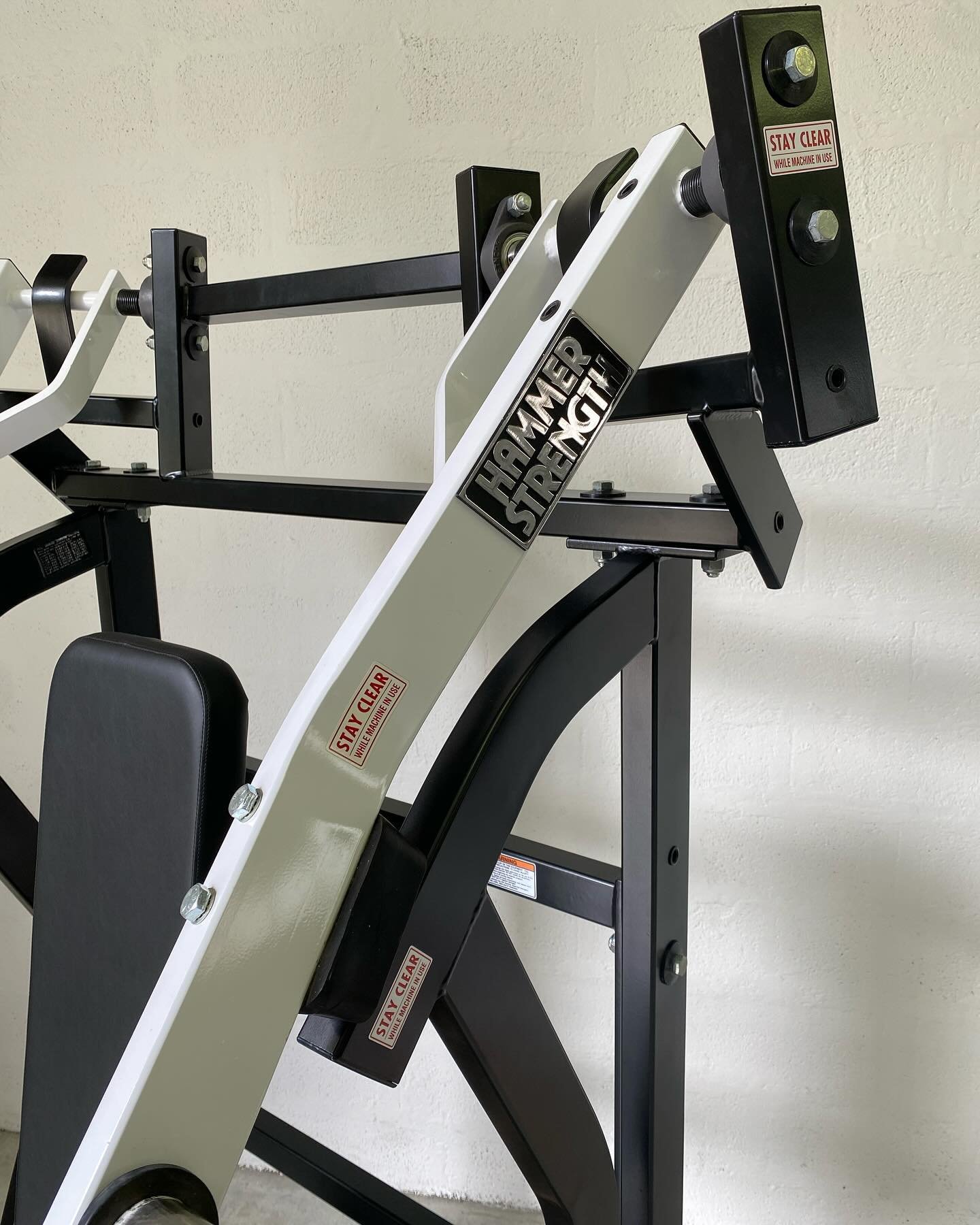 Hammer Strength Iso-Lateral Incline Press - Image 5